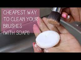 est way to clean makeup brushes