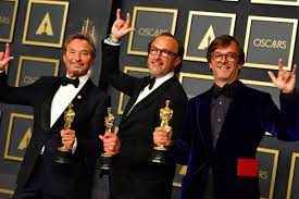 Oscars 2022: Apple's CODA wins big ...