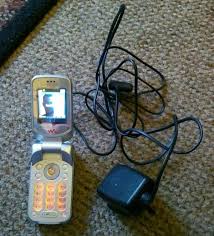 Sony, extra bass, bravia, and bravia core and its logos are. Sony Ericsson Flip Phone And Walkman In St6 Trent Fur 5 00 Zum Verkauf Shpock At