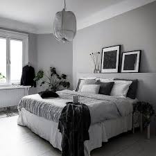 Soft, tailored grey border bedding adds elegance to your bedroom. Top 60 Best Grey Bedroom Ideas Neutral Interior Designs