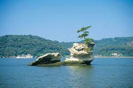 日本三景松岛：乘船欣赏群岛美景| Nippon.com