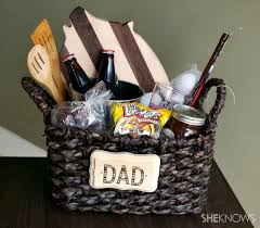 The most amazing gift baskets and gift boxes for men that feature their favorite beer, wine, or spirits. Fun Basket Filled With Gifts For Dad This Quick Father S Day Gift Will Surprise Dad With A Bas Dad Gifts Basket Fathers Day Gift Basket Diy Father S Day Gifts