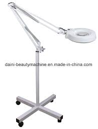 China Magnify Glass With Light On Stand Lighted Magnifying Glass With Stand China Beauty Product Beauty Accessories
