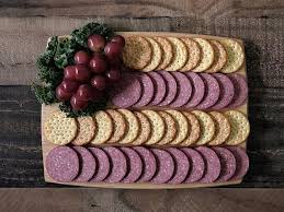 It can be multiplied easily and freezes very well. Silver Creek 24oz Garlic Beef Summer Sausage
