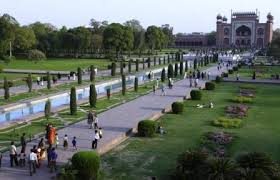 meaning of garden in urdu شاداب