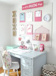 23 Wall Decor Ideas For Girls Rooms
