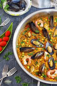spanish dish seafood paella