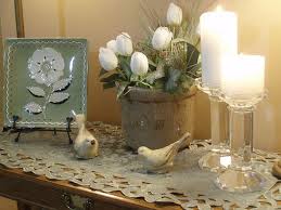 decorate the tabletop with style and