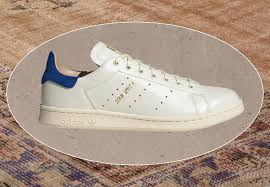 how do adidas stan smith fit stan