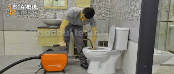 Düzenli aralıklar ile klozet mermerinin ağartıcı kimyasallar ile temizlenmesi sarı lekelerin oluşumunun önüne geçmek için gereklidir. Makineyle Tikanan Tuvalet Gideri Acan Tesisatci Istanbul Tesisat