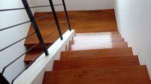 Lantai kayu parket jenis flooring dari kayu merbau terdiri dari beberapa jenis ukuran. Pemasangan Trap Tangga Kayu Pada Hunian Gallery Parquet