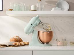 stand mixer color is blossom