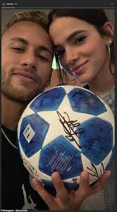 Neymar da silva santos junior, who is most popularly known by the name of neymar jr to the footballing fraternity, is a in the life of a footballer, the woman turns out to be their wife or girlfriend. Neymar Poses With Hat Trick Ball And Girlfriend Bruna Marquezine Daily Mail Online