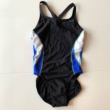 Nike One Piece Performance Active Swimsuit Size 6 Nwt