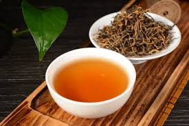 Kukicha (茎茶), or twig tea, also known as bōcha (棒茶), is a japanese blend made of stems, stalks, and twigs.it is available as a green tea or in more oxidised processing. Feng Qing Gold Tips Pure Bud Black Tea Yunnan Sourcing Tea Shop
