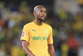 Kaizer chiefs latest signing news: Mosa Lebusa Takes Another Dig At Kaizer Chiefs