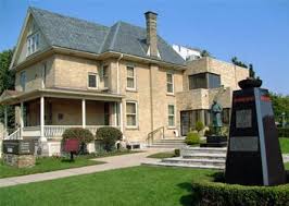 Banting House | London | Canada | Northern America | Americas | Glorious  Bygone™