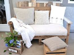 Build A Garden Bench With Pallets