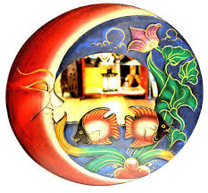 gift painted carved round wooden