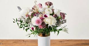 Order online and send flower arangements and bouquets to anywhere in united kingdom. 6 Best Flower Delivery Services 2019 The Strategist