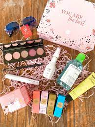 glossybox mother s day 2022 beauty box