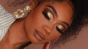 gold glitter smoky makeup look
