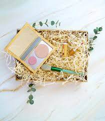 ecofriendly makeup set bloom