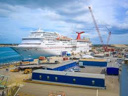 grand bahama shipyard bustling