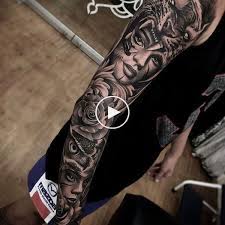 Este estilo es aún más complejo. 25 Mejores Tatuajes De Manga Para Hombres Tattoo Sleeve Designs Sleeve Tattoos Tattoos For Guys