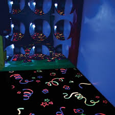 fluorescent carpet e maze a
