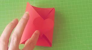 5 möglichkeiten einen briefumschlag zu falten, als brief oder kleine geschenkverpackung, als tischkarte oder einfach nur so. Herz Briefumschlag Basteln Fur Gutscheine Geld Karten Anleitung