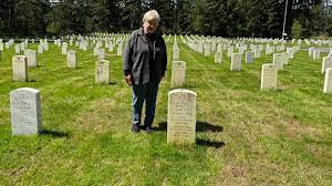 us army gives burial plot beside widow