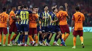 Fenerbahçe-Galatasaray derbisinde 6 futbolcu kart sınırında - Ajansspor.com