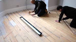 filling gaps in between floorboards