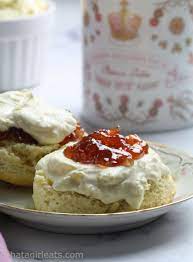 clotted cream what a eats