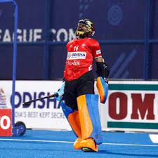 Parattu raveendran sreejesh is an indian professional field hockey player who plays as a goalkeeper and former captain of the indian national team. Sreejesh P R 16sreejesh Twitter
