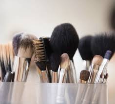 dry your makeup brushes