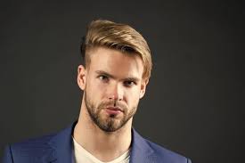 Starting with different looks, to different colors, you will fall in love with so many hairstyles on the list. 42 Men S Medium Hairstyle The Only List You Need
