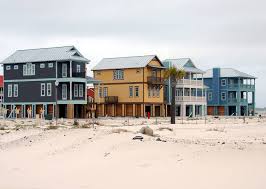 For short piers use the smaller blocks, for taller ones go larger. 25 Houses Built On Stilts Pilings And Piers Photo Examples From Around The World Home Stratosphere