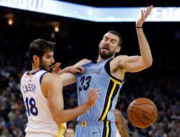 Casspi, 33, began his career with maccabi tel aviv, an israeli team, and made history in 2009 when he was selected in the nba draft by the sacramento kings. Golden State Warriors Omri Casspi 18 Fights For The Ball Against Memphis Grizzlies Marc Gasol 33 In The Fourth Quarter At O Klay Thompson Warrior Grizzly