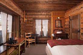It's a national historic landmark and the world's largest log cabin structure. Old Faithful Inn Bewertungen Fotos Preisvergleich Yellowstone Nationalpark Wy Usa Tripadvisor