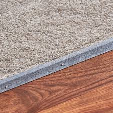 carpet trim in the floor moulding