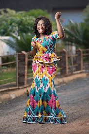 Voir plus d'idées sur le thème mode africaine, tenue africaine, robe africaine. Pin By Maria Barroso On Dresses Long Latest African Fashion Dresses African Clothing African Print Dresses