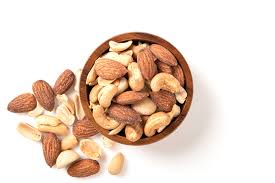 cashews vs almonds nutritional