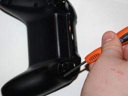 How to Fix a Jammed Button on an Xbox One Controller (Model 1697) - iFixit  Repair Guide