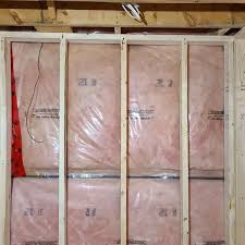 Do Home Builders Insulate Interior Walls