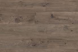 oak laminate flooring