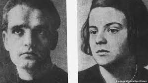 Sophie scholl was born as sophia magdalena scholl on may 9, 1921, in forchtenberg, germany, to robert scholl and magdalena müller. Hans Scholl Fighting For Freedom Until Death Culture Arts Music And Lifestyle Reporting From Germany Dw 21 09 2018