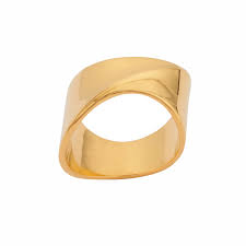 Sharch Solid Ring Gold Polished | Cristina Cipolli Jewelry | Wolf & Badger