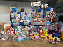 freedman cares holiday toy drive for